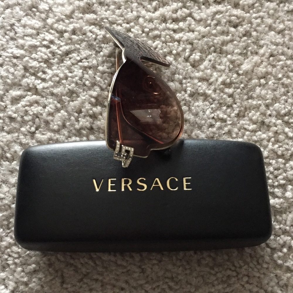 Versace Shades - Picture 3 of 4